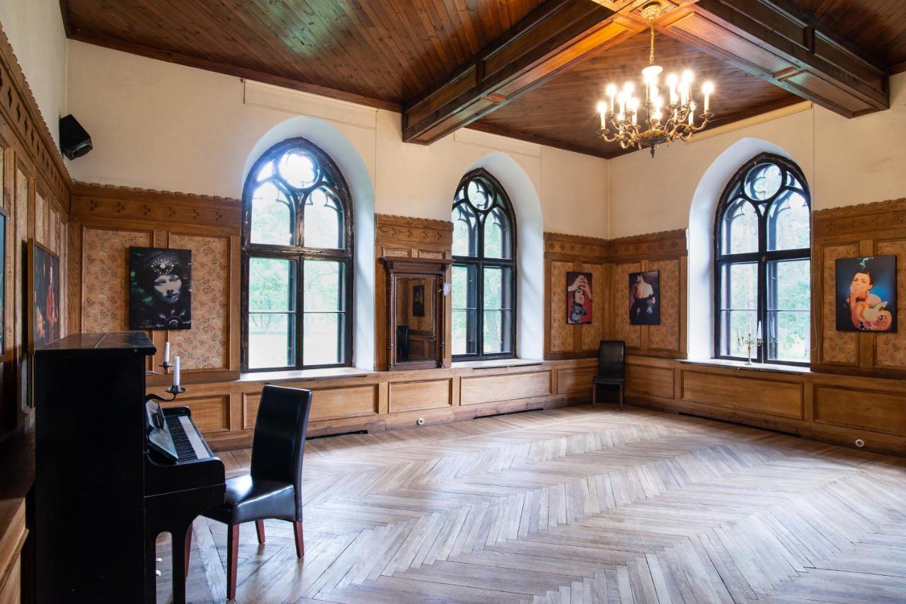 מלון Laitse Castle מראה חיצוני תמונה